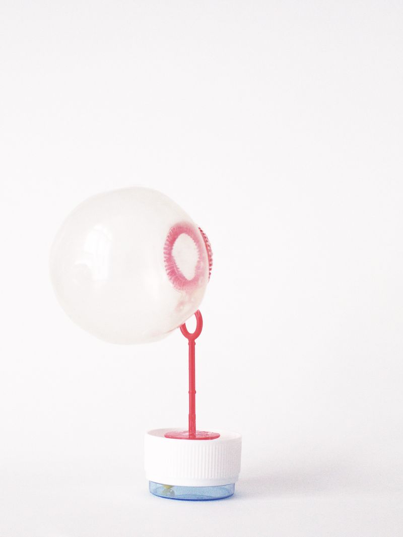 © Luisa Huebner - Image from the bubbles photography project