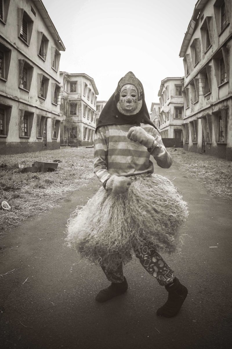 © neec nonso - Image from the bOys' fraternity photography project