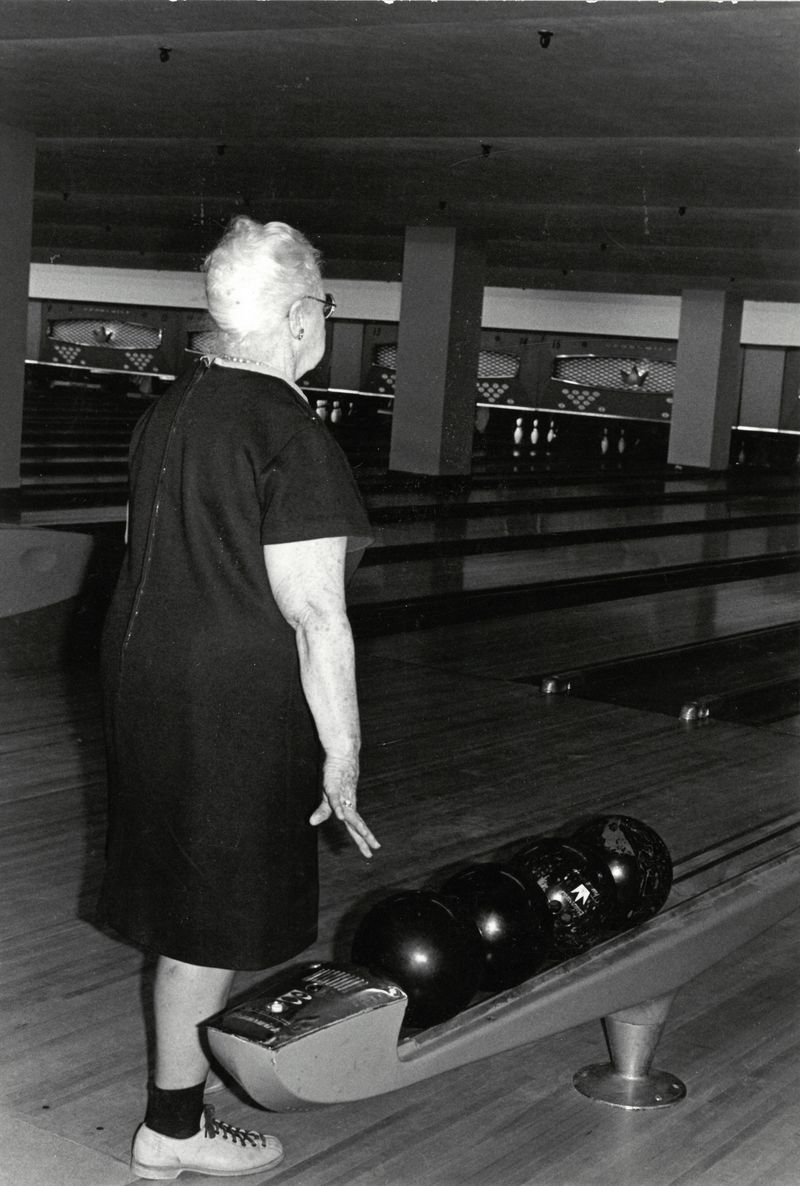 © Diana Mara Henry - Bowling at Port Authority Bus Terminal, NYC.