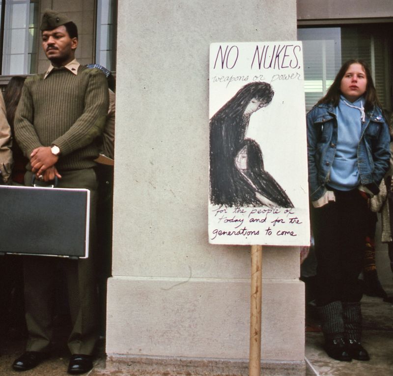 © Diana Mara Henry - Image from the The Women's Pentagon Action and Solidarity with the Women of Iran photography project