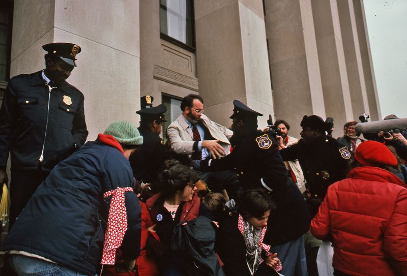 © Diana Mara Henry - Image from the The Women's Pentagon Action and Solidarity with the Women of Iran photography project