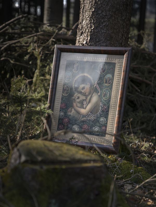 © Irene Charlotte - Image from the Matriarchal Spring photography project