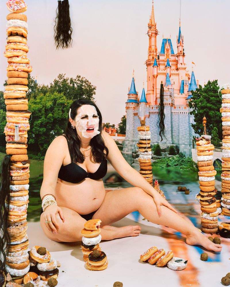 © Laura Beth Reese - Title: @ashley_iaconetti, Size: 40x50", Year: 2022, Medium: archival inkjet print