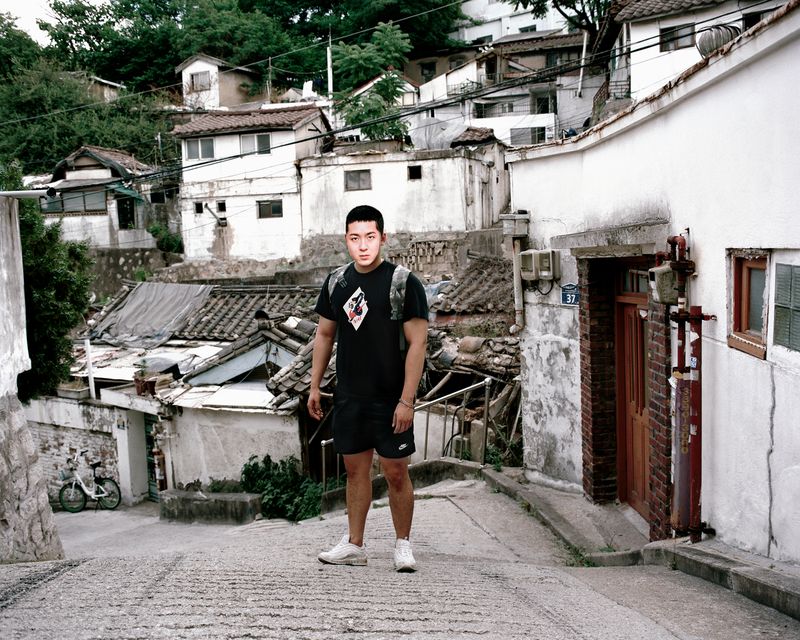 © sum shin - Image from the From the Sublime to the Ridiculous photography project