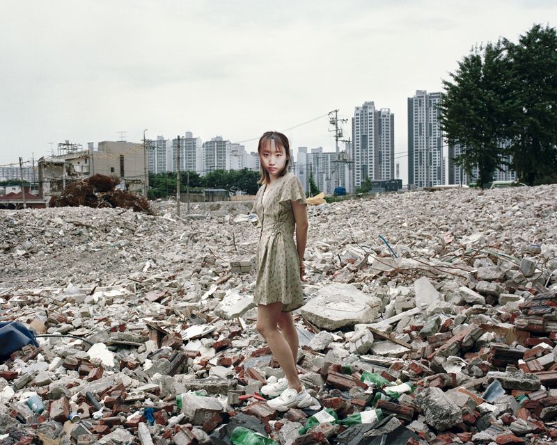 © sum shin - Image from the From the Sublime to the Ridiculous photography project