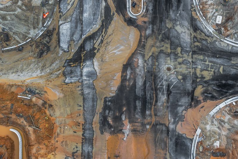 © Peter Essick - Construction Site, Buford, Georgia