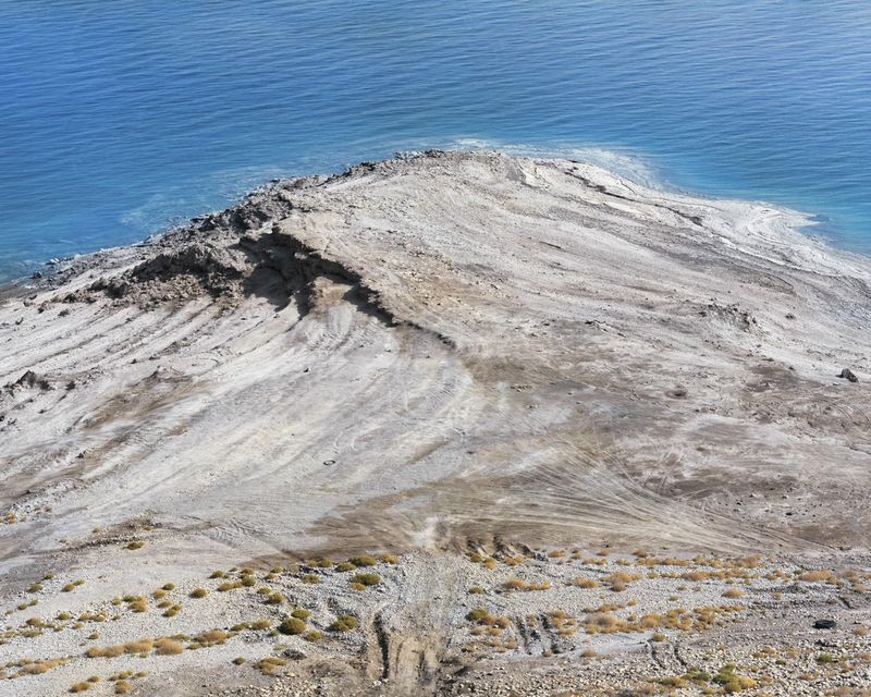 © Roei Greenberg - Image from the Along The Break photography project