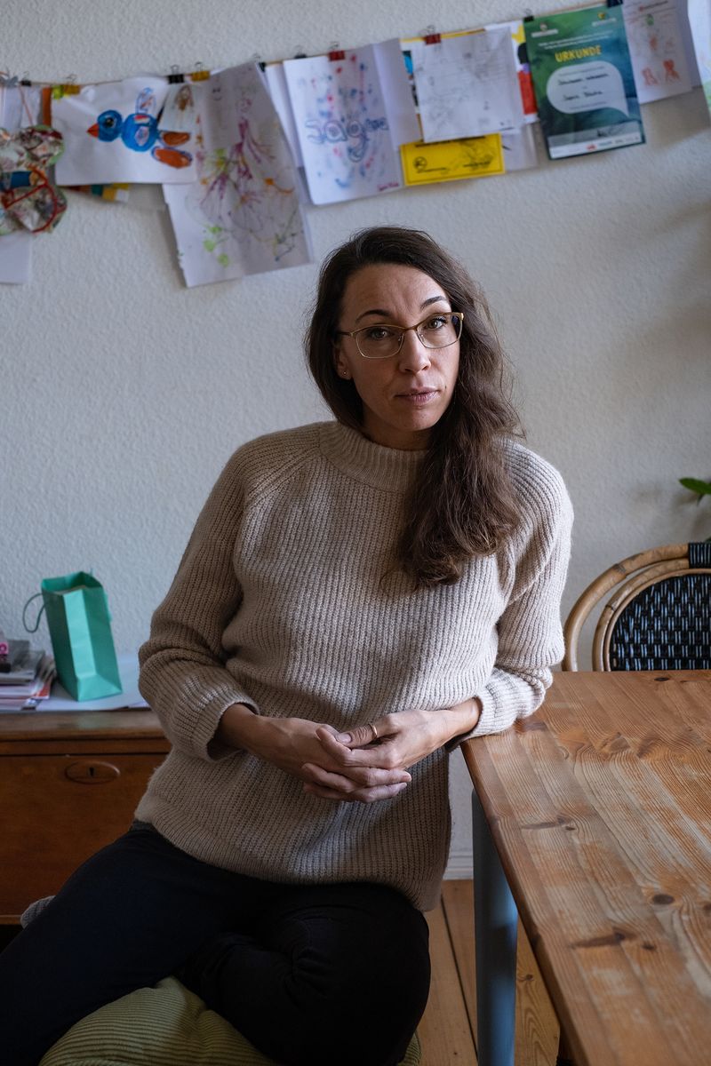 © Sina Opalka - Image from the Daughters without fathers photography project