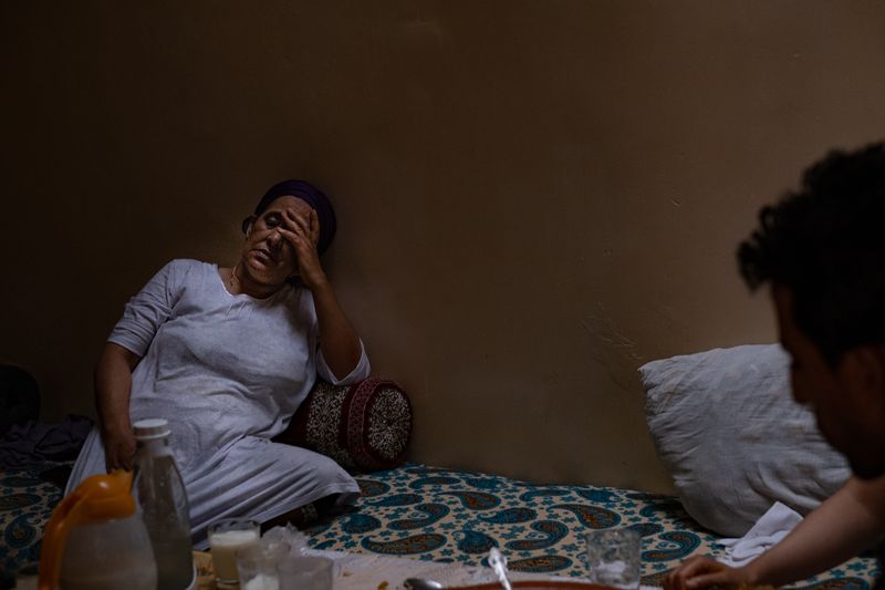 © Sina Opalka - the world on the 1st floor is following strict rules