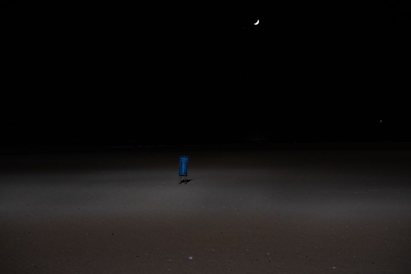 © Sina Opalka - lonely trash bin and moon in Safi