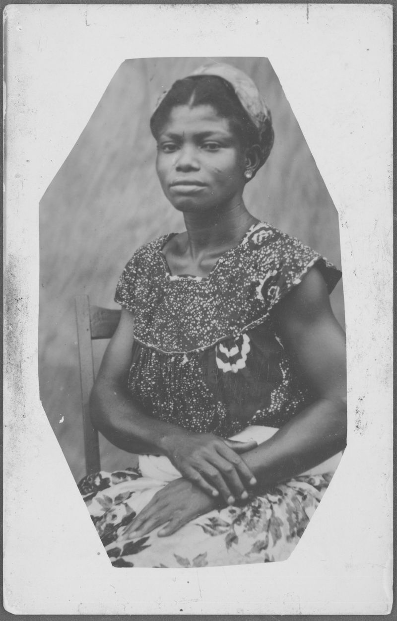 © Akosua Viktoria Adu-Sanyah - Image from the INHERITANCE – Poems of Non-Belonging photography project