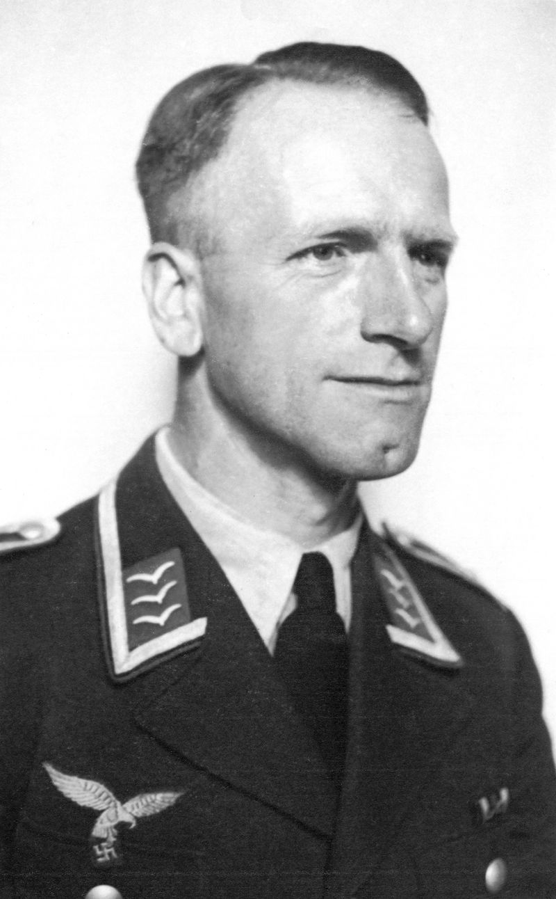 © Akosua Viktoria Adu-Sanyah - Image from the INHERITANCE – Poems of Non-Belonging photography project