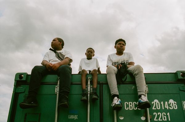 © Zora Kuettner - Bromley brothers