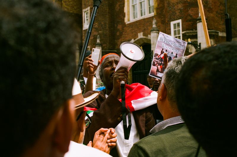 © Zora Kuettner - among the crowd