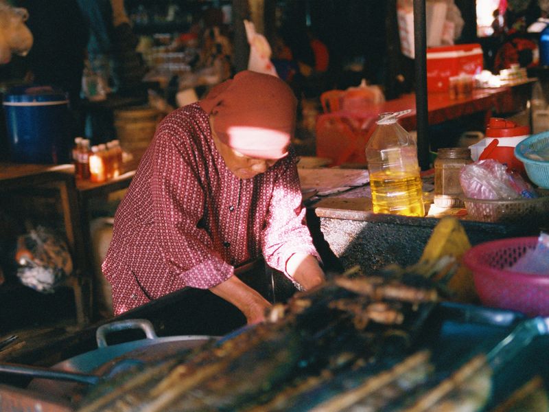 © Salomé Jartoux - Image from the My mother ( ម្តាយ​ខ្ញុំ Mak KHNOM) photography project