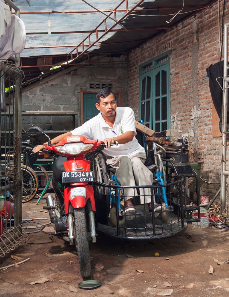 © Hahn Hartung - Parma from Imogiri. He was injured during the 2006 earthquake in Central Java.