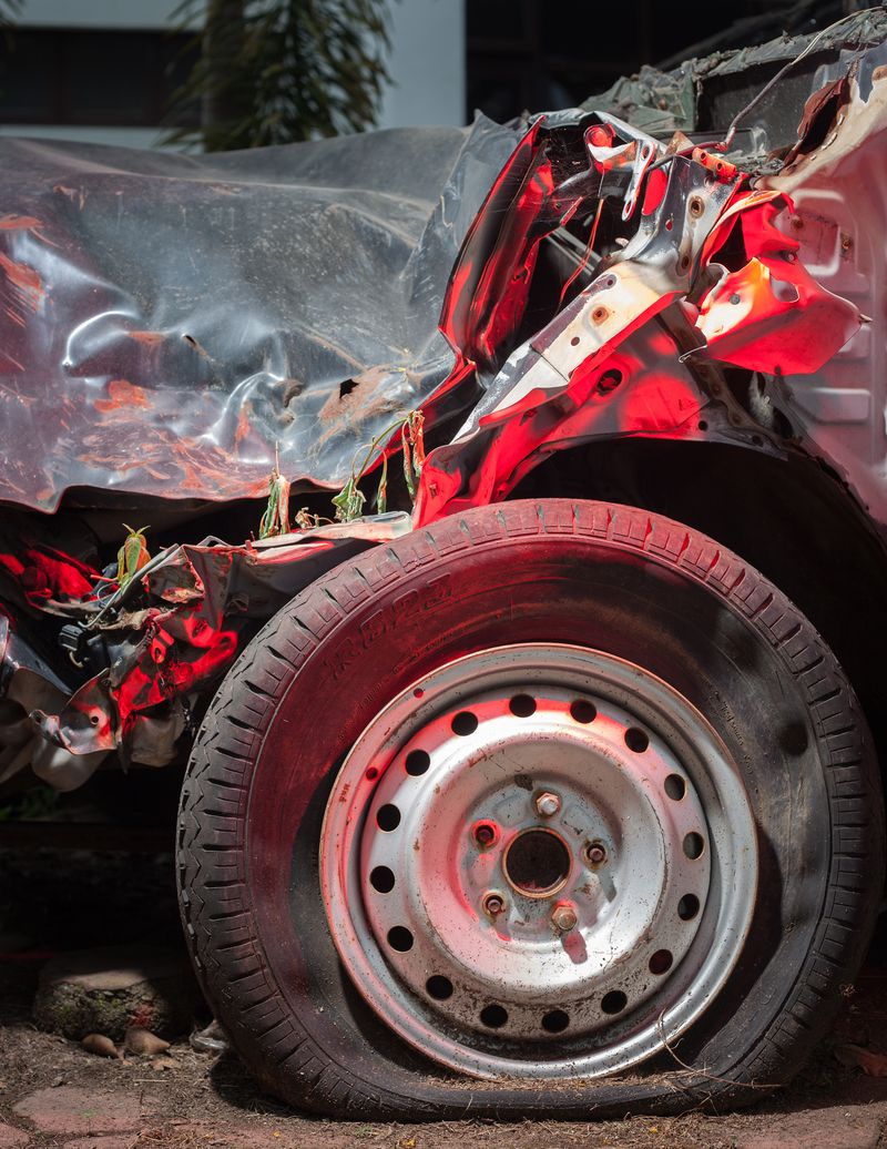 © Hahn Hartung - A car destroyed by the 2009 earthquake in Padang, West-Sumatra.