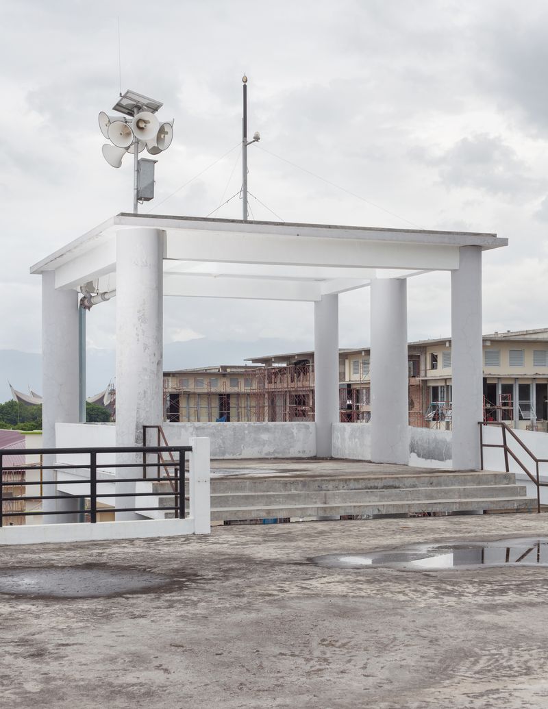 © Hahn Hartung - Tsunami-shelter in Padang, West-Sumatra.