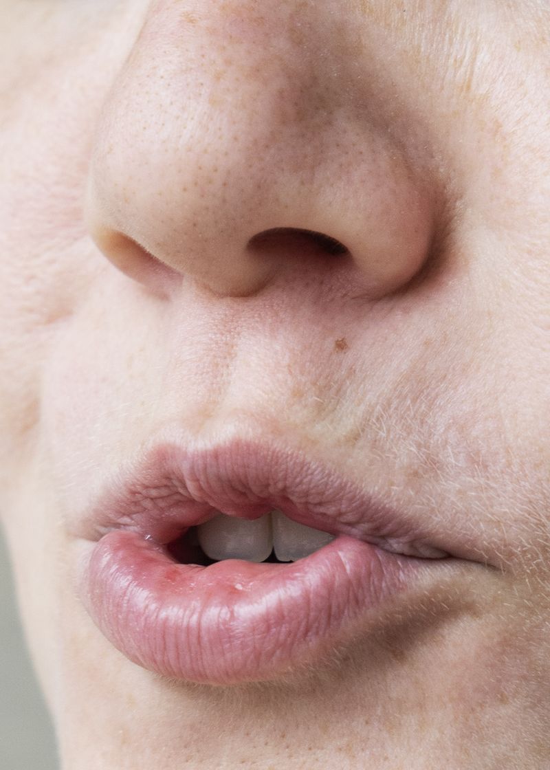 © Aude Mayer - Image from the Le bruit que nous faisons assis là, sans qu'aucun de nous ne bouge photography project