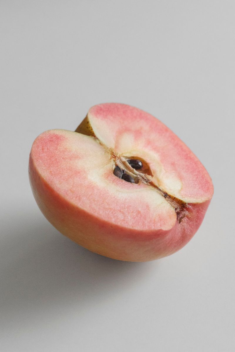 © Aude Mayer - Image from the J’ai dû avaler trop de gouttes de pluie photography project