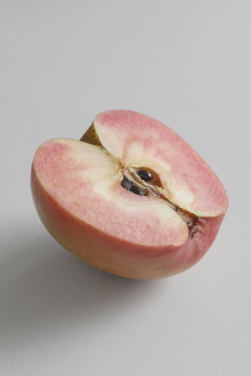 © Aude Mayer - Image from the J’ai dû avaler trop de gouttes de pluie photography project