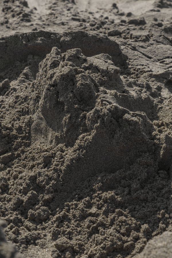 © Aude Mayer - Image from the J’ai dû avaler trop de gouttes de pluie photography project