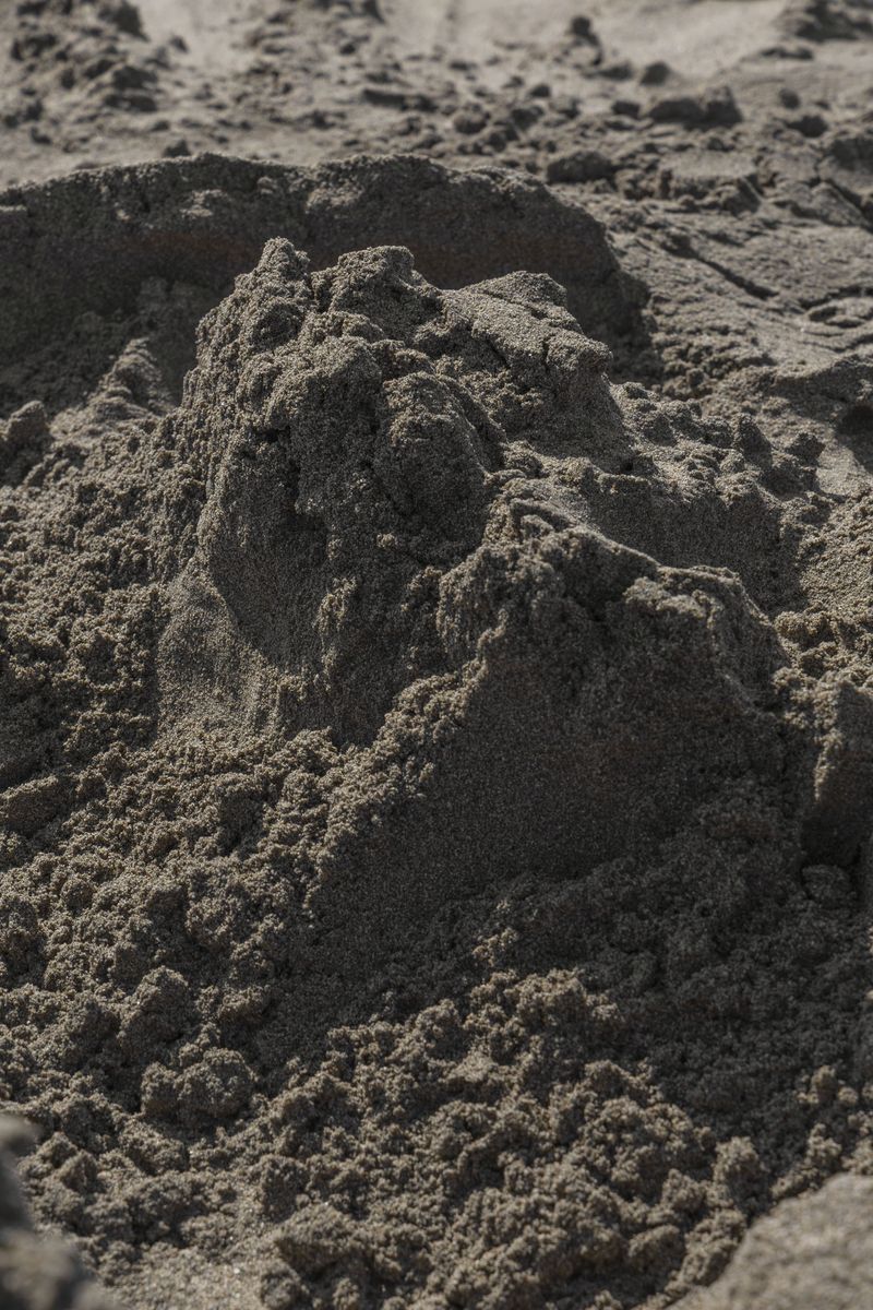 © Aude Mayer - Image from the J’ai dû avaler trop de gouttes de pluie photography project