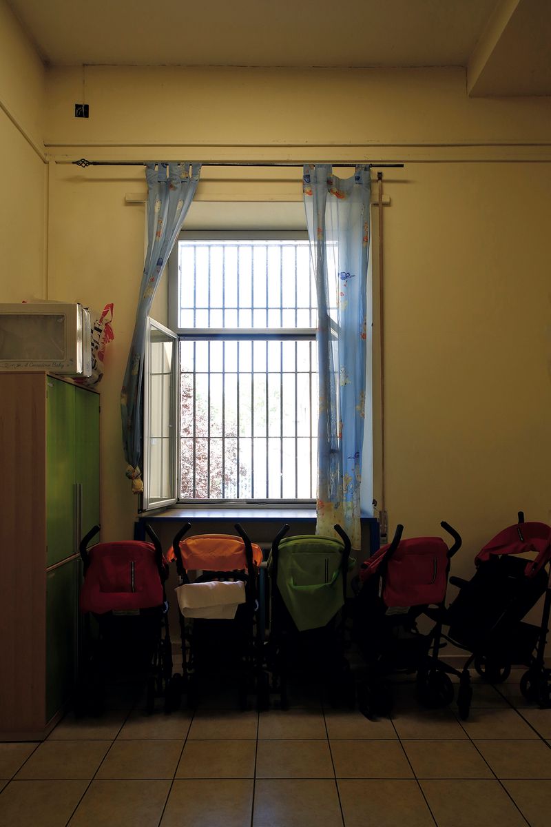 © Francesca Pompei - Image from the The women of Rebibbia. Walls of stories photography project