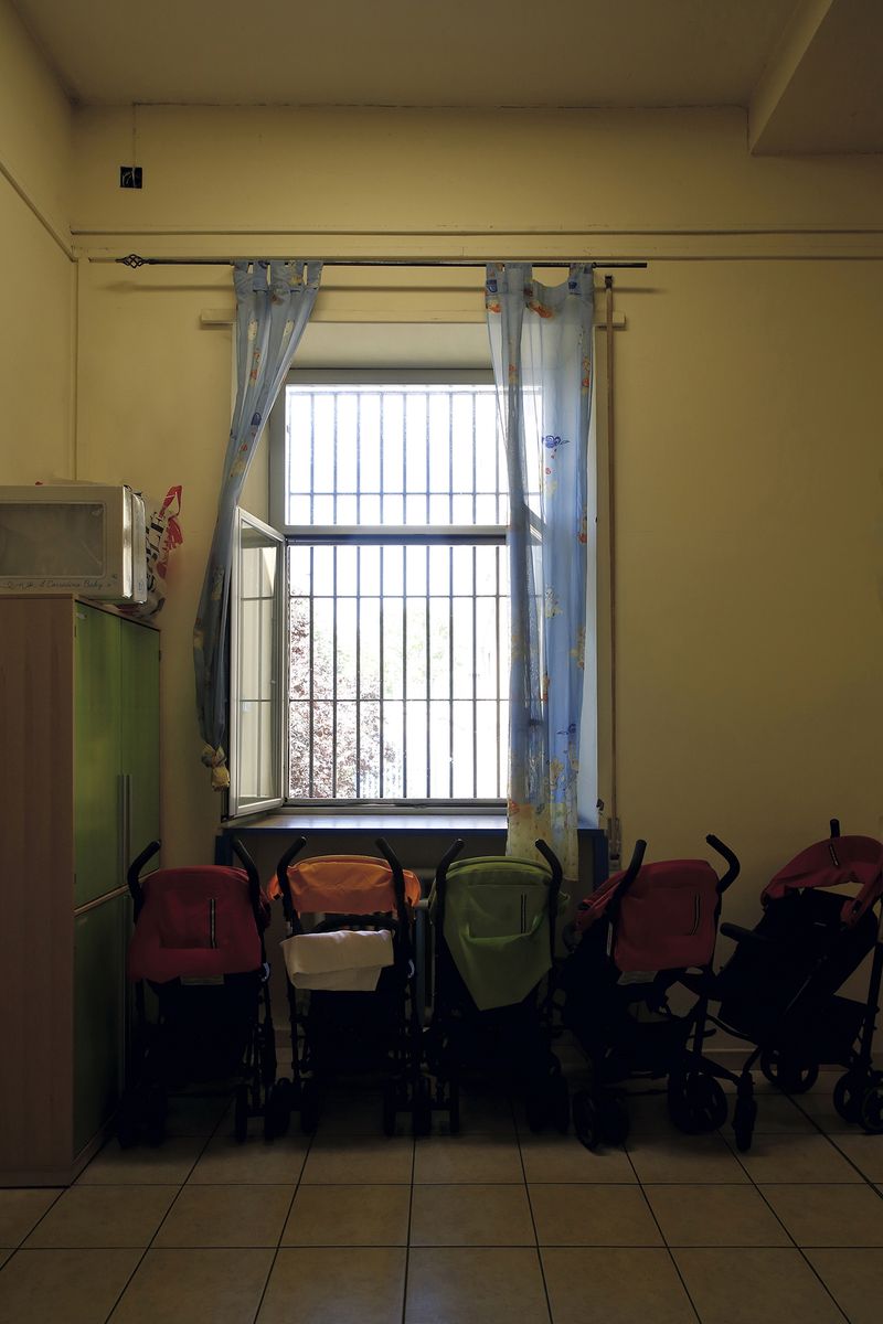 © Francesca Pompei - Image from the The women of Rebibbia. Walls of stories photography project