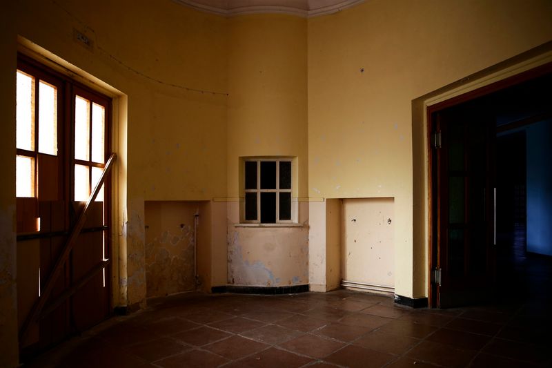 © Francesca Pompei - Francesca Pompei-The old theater-The box office