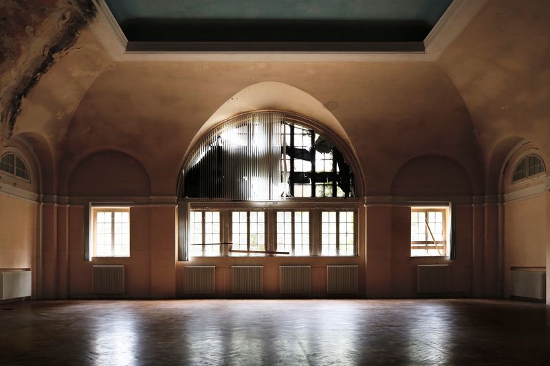 © Francesca Pompei - Francesca Pompei-The old theater-In the light