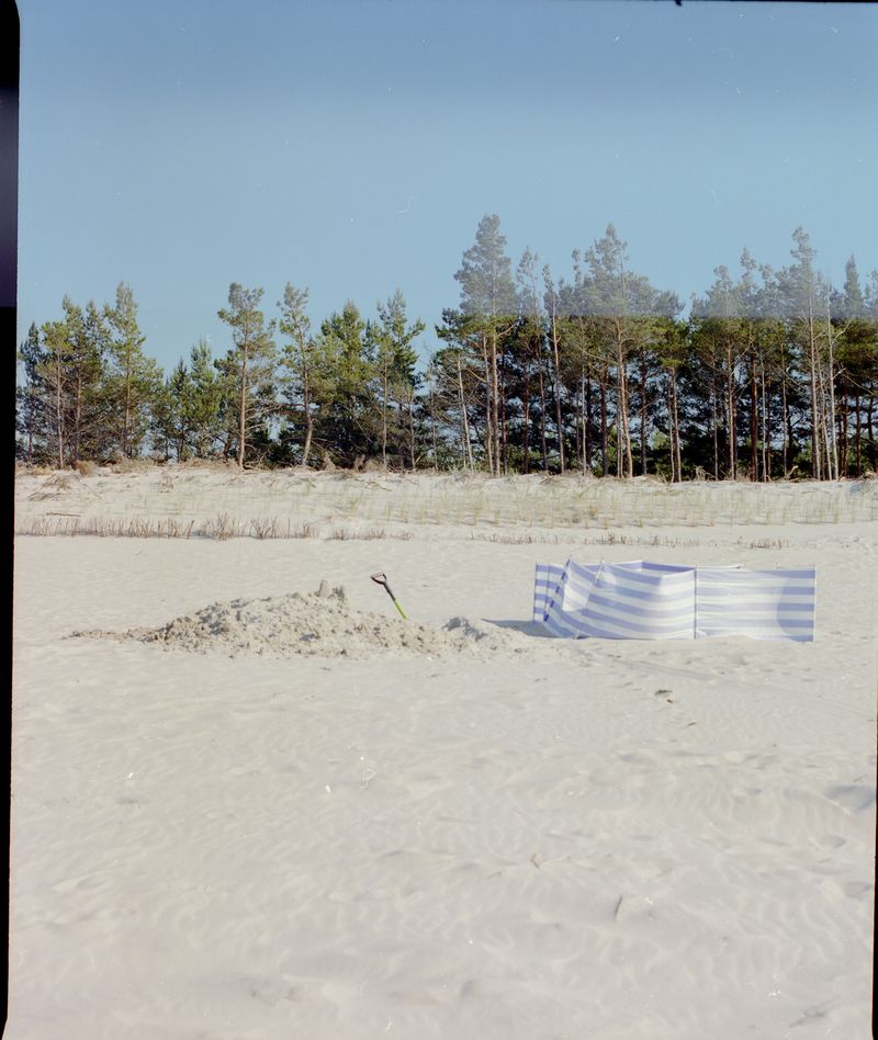 © Jakub Stanek - Image from the Let's build a sandcastle photography project