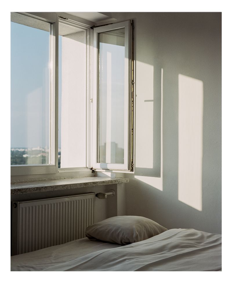 © Jakub Stanek - Image from the IN anticipation of the sun photography project