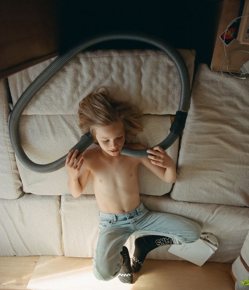 © Jakub Stanek - Image from the List to do- to father a son, to plant tree, to build a house photography project