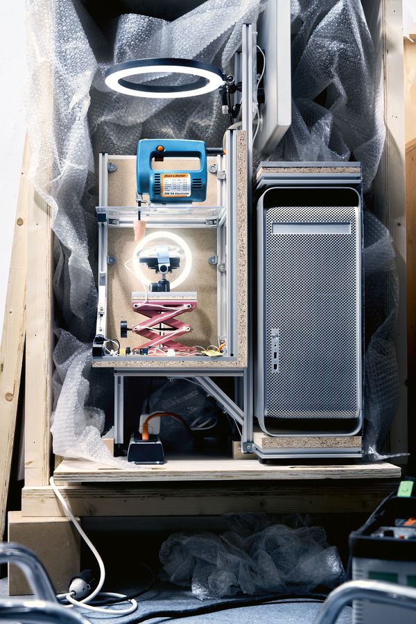 © Felix Schöppner - Image from the Handle with Care photography project