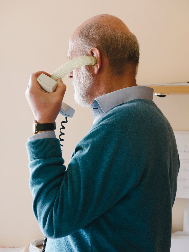 © Nick Somers - 'J's technique for calling with minimal exposure of the phone's electromagnet.