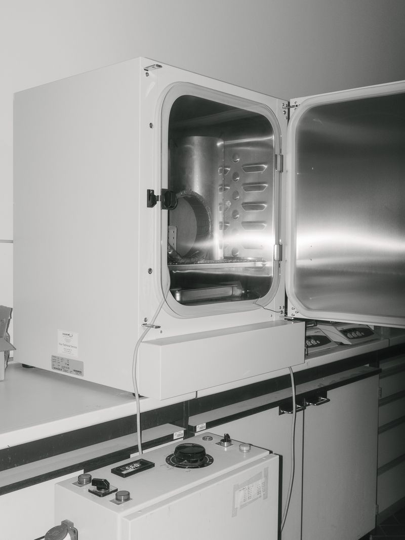 © Nick Somers - Incubation chamber with human cells under constant EMF exposure.