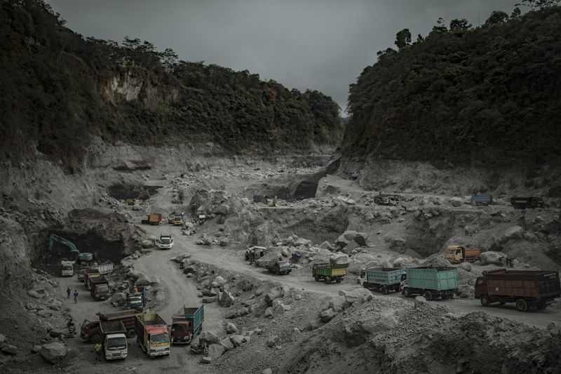 © Jordan Sirek - Image from the Covered In Ash photography project