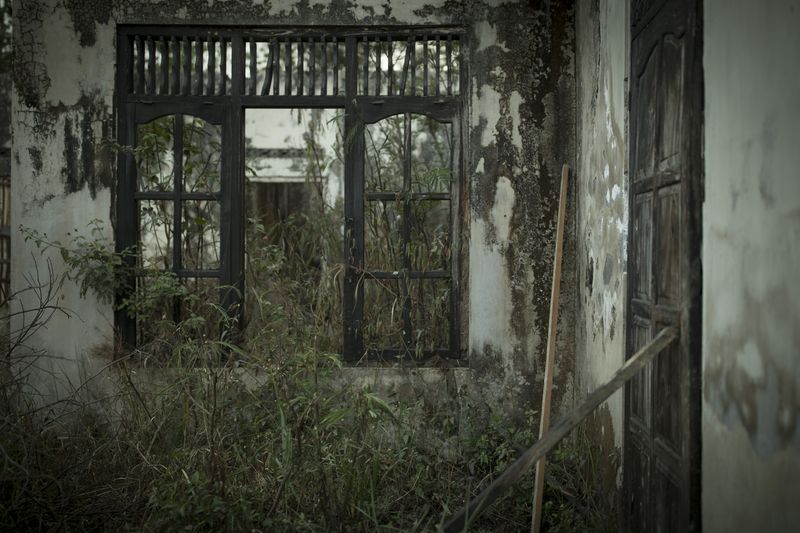 © Jordan Sirek - Image from the Covered In Ash photography project