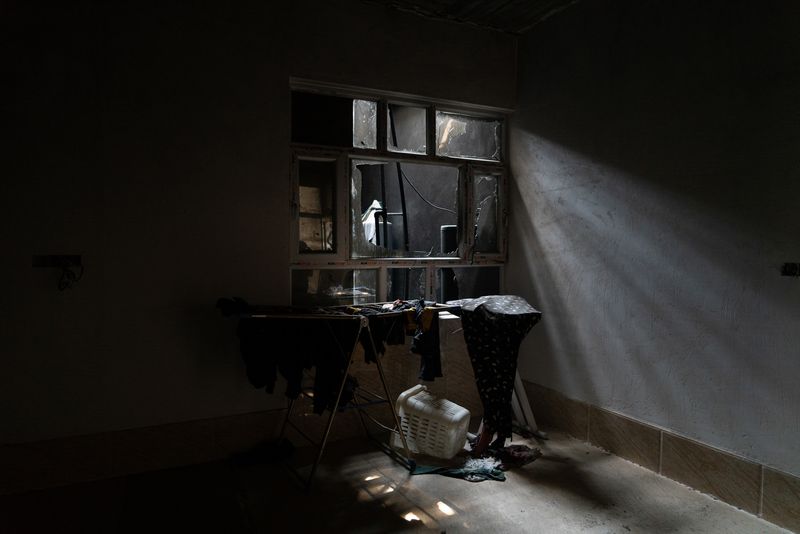 © Valentina Sinis - Image from the Broken Princess photography project