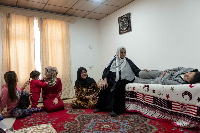 © Valentina Sinis - Image from the Broken Princess photography project