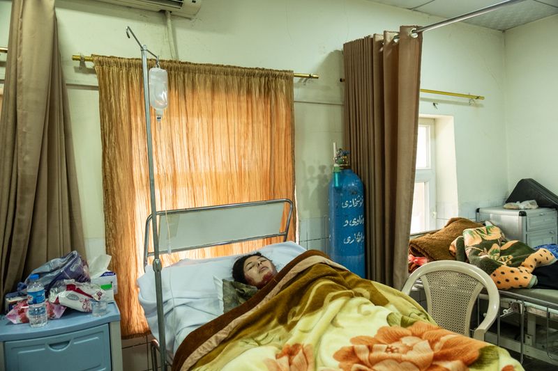 © Valentina Sinis - Image from the Broken Princess photography project