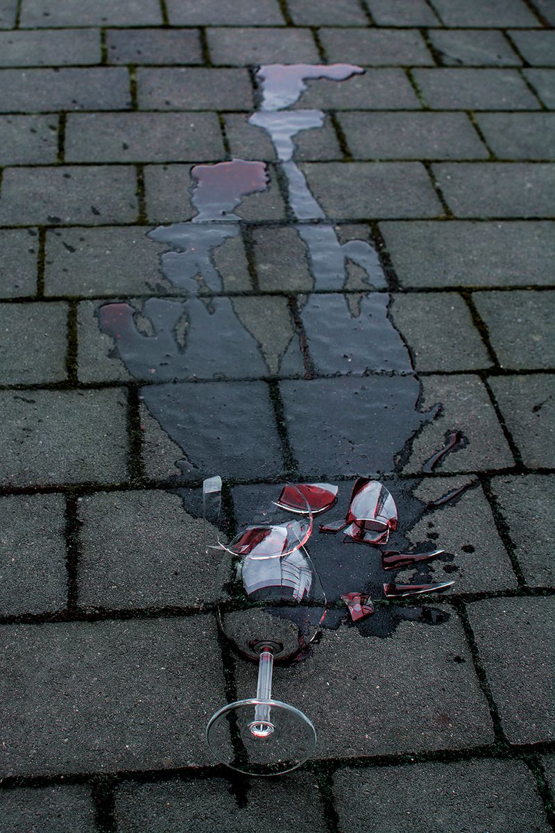 © Marta Szymanowska - Image from the Roses bloom red photography project