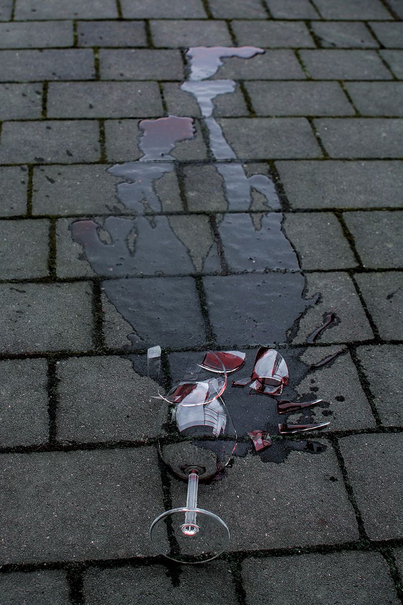 © Marta Szymanowska - Image from the Roses bloom red photography project
