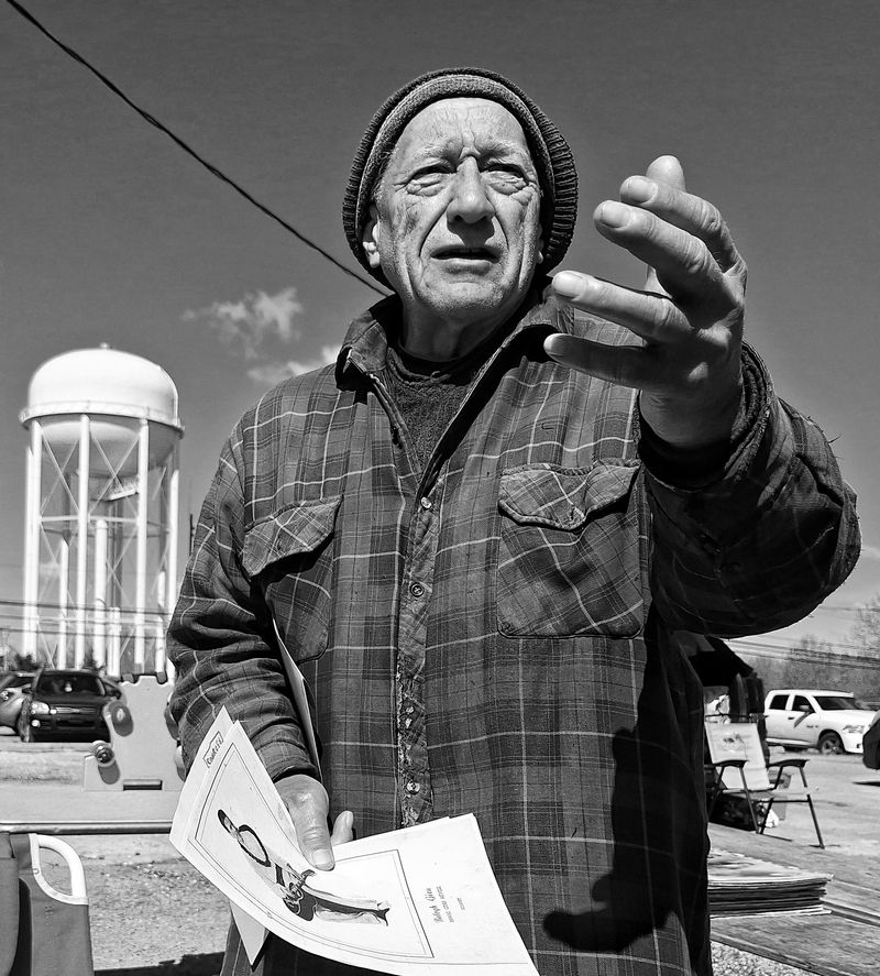 © Tony Nicholas - Image from the People and place: views of Four Seasons flea market photography project