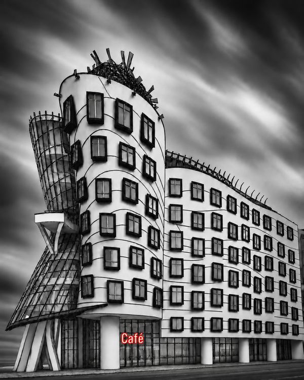 Dancing houses, Prag