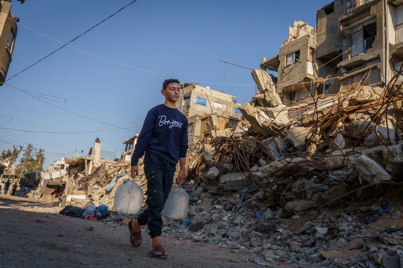 © Maxime Le Lijour - Image from the Gaza's amputees still wait for artificial limbs photography project