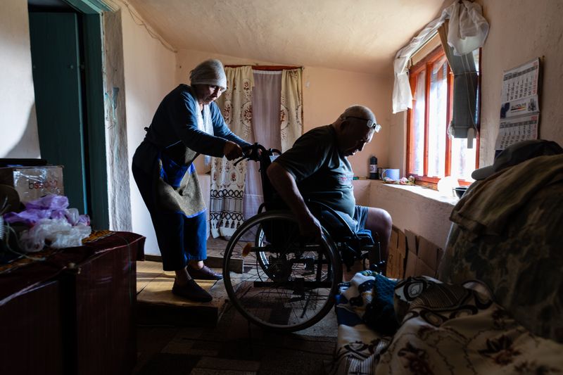 © Катя Москалюк - Image from the The Sense of Touch photography project