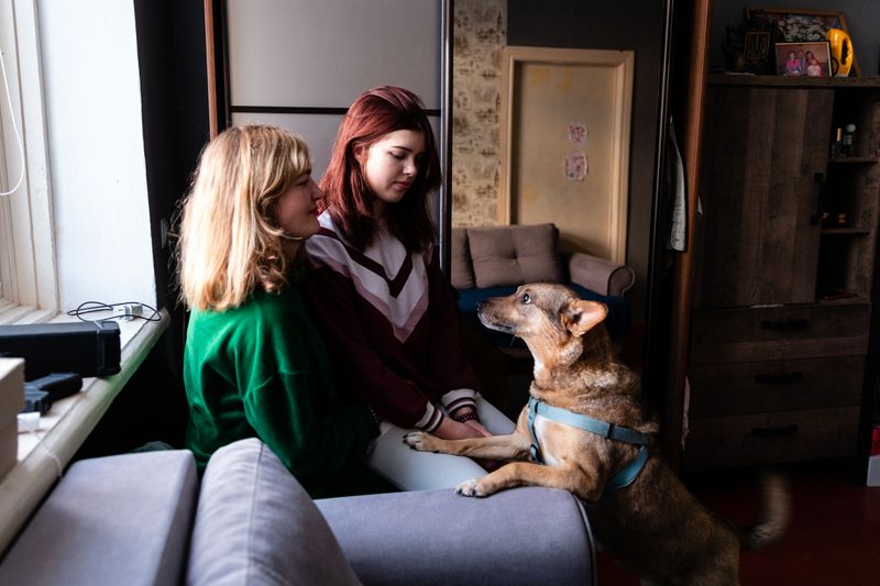 © Катя Москалюк - Image from the The Sense of Touch photography project