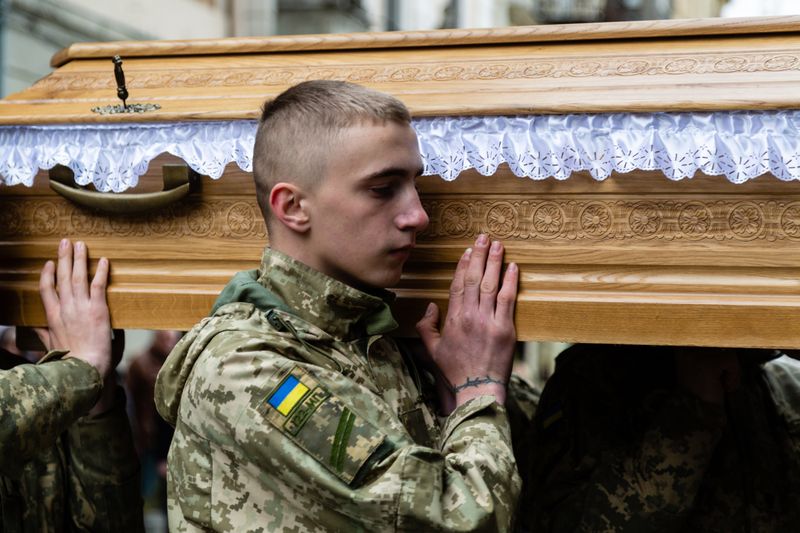 © Катя Москалюк - Image from the The Sense of Touch photography project